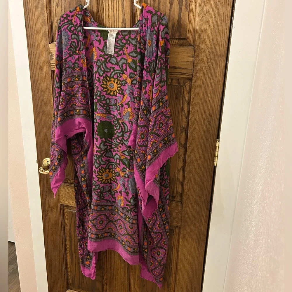 Free People Magic Dance Duster Kimono Vibrant Pink Magenta Patterned One Size - Picture 5 of 9